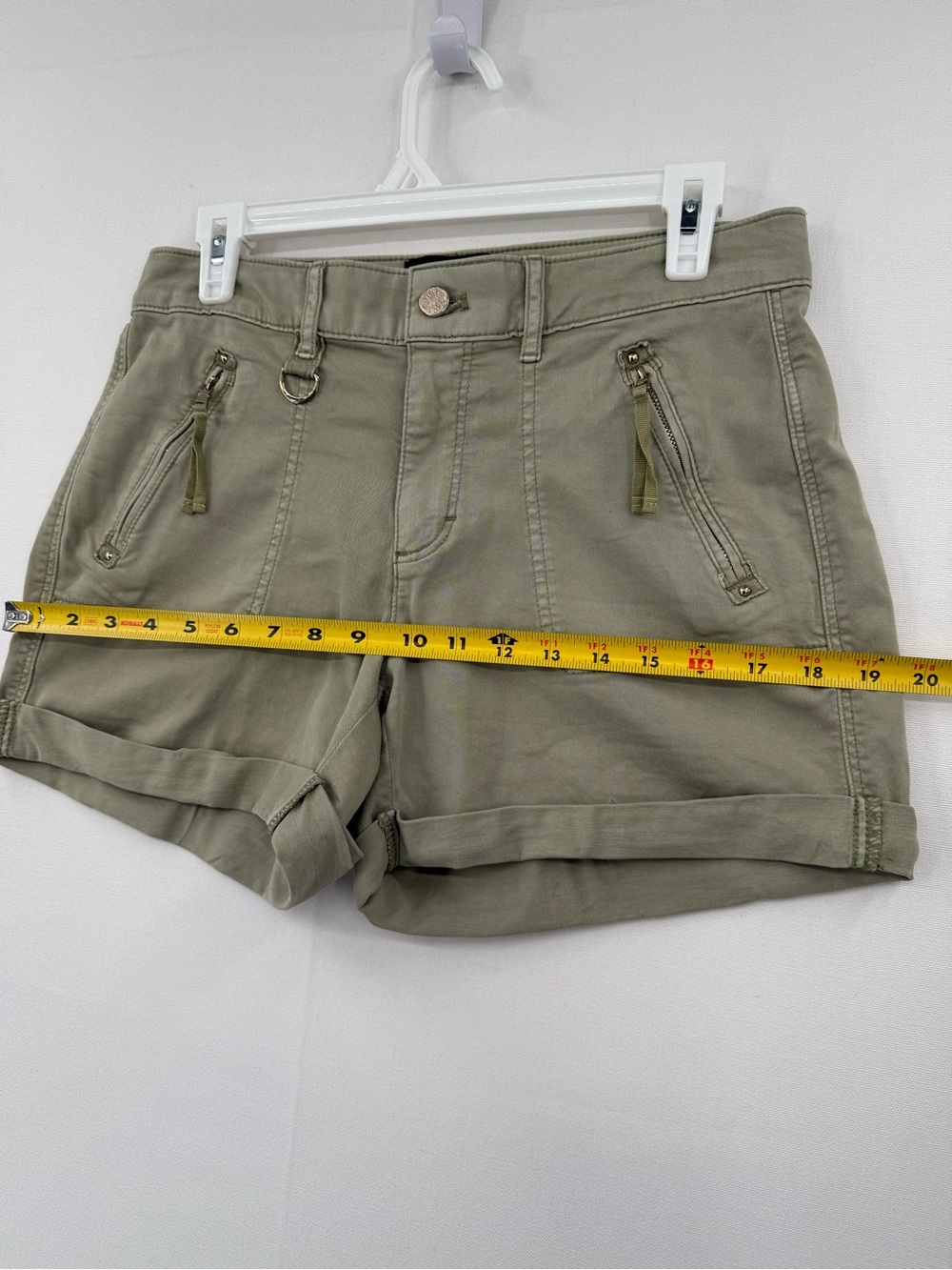 White House Black Market WHBM Olive Green Cargo Shorts Mid Rise Utility 4.5” - Picture 10 of 13